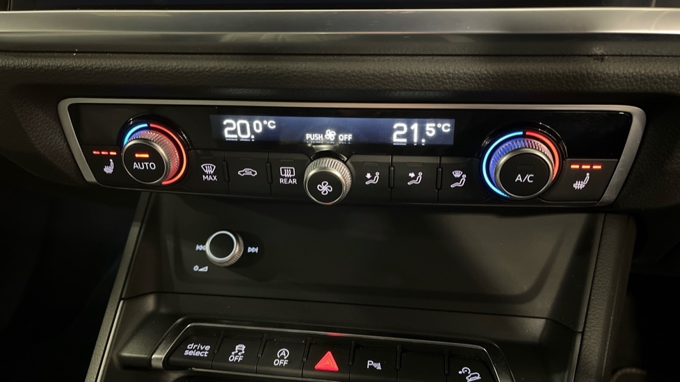 Used Audi Q3 2022 for sale - 76602874: Photo 16