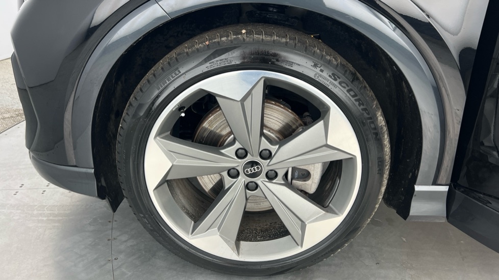 Used Audi Q4 e-tron 2024 for sale - 77050965: Photo 21