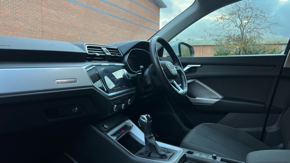 Used Audi Q3 2022 for sale - 76609528: Photo 2