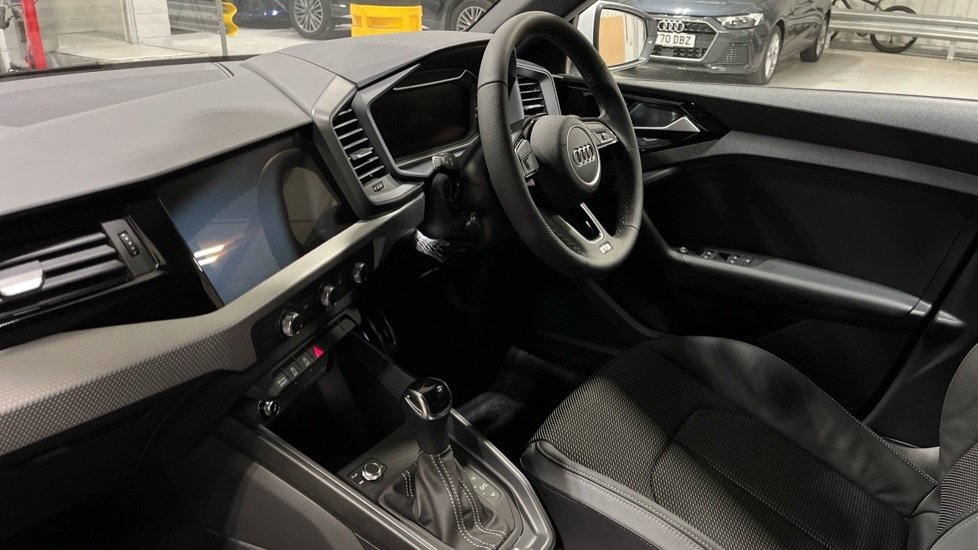 Used Audi A1 2024 for sale - 76869296: Photo 2