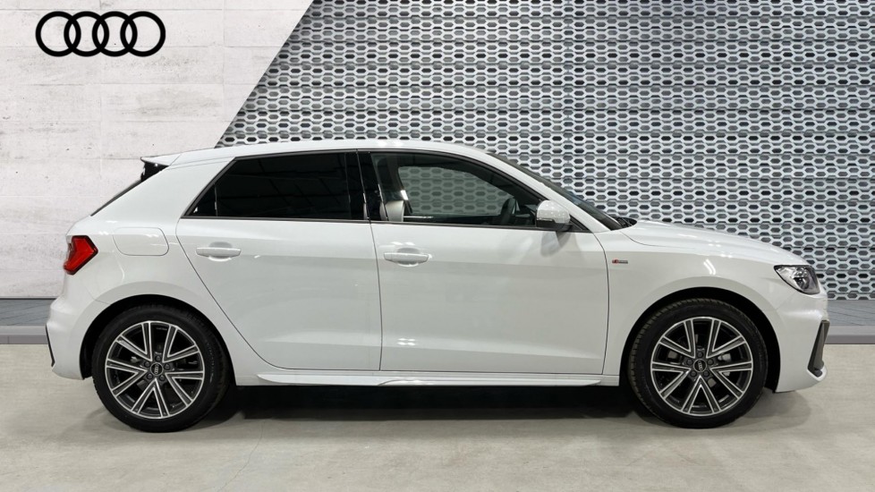 Used Audi A1 2024 for sale - 76869296: Photo 4
