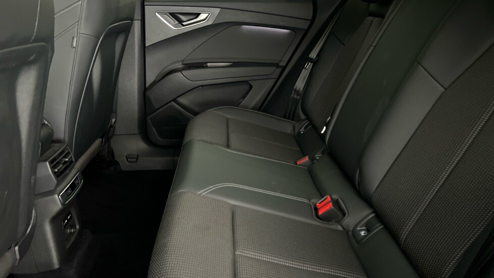 Used Audi Q4 e-tron 2023 for sale - 76474891: Photo 15