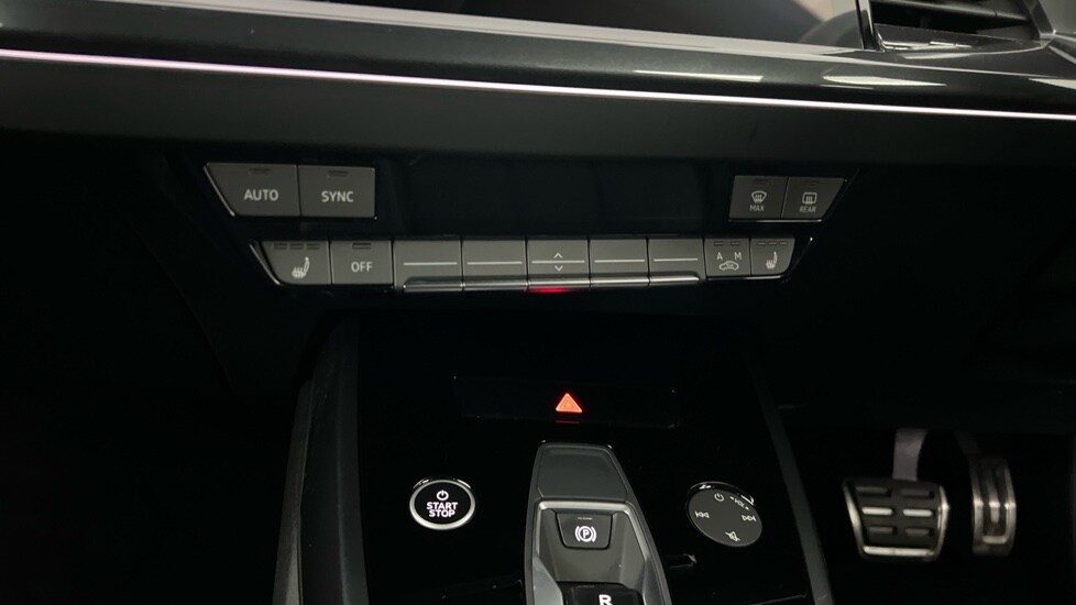 Used Audi Q4 e-tron 2023 for sale - 76474891: Photo 16