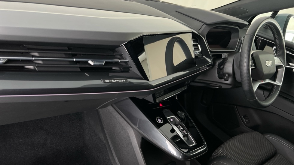 Used Audi Q4 e-tron 2023 for sale - 76474891: Photo 2