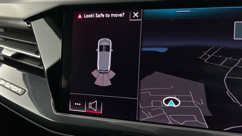 Used Audi Q4 e-tron 2023 for sale - 76474891: Photo 32