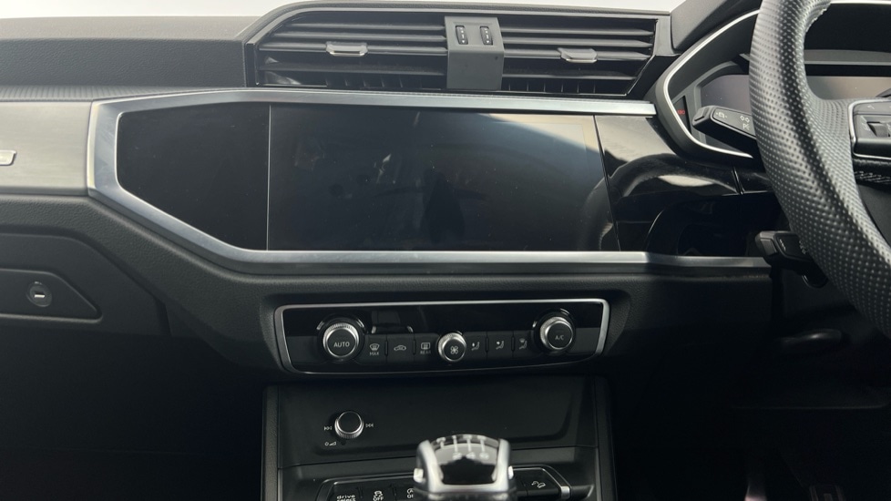 Used Audi Q3 2021 for sale - 76154909: Photo 13