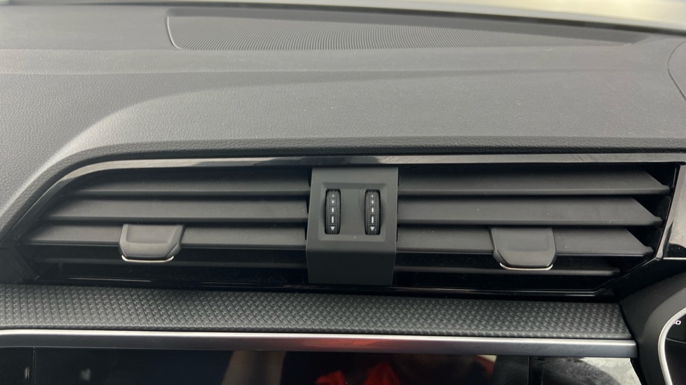 Used Audi Q3 2021 for sale - 76154909: Photo 16