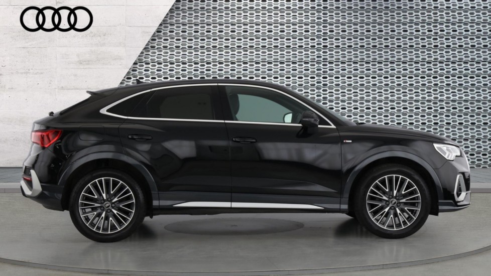 Used Audi Q3 2021 for sale - 76154909: Photo 4