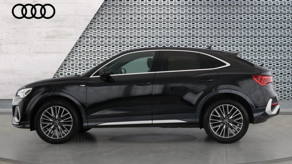 Used Audi Q3 2021 for sale - 76154909: Photo 9