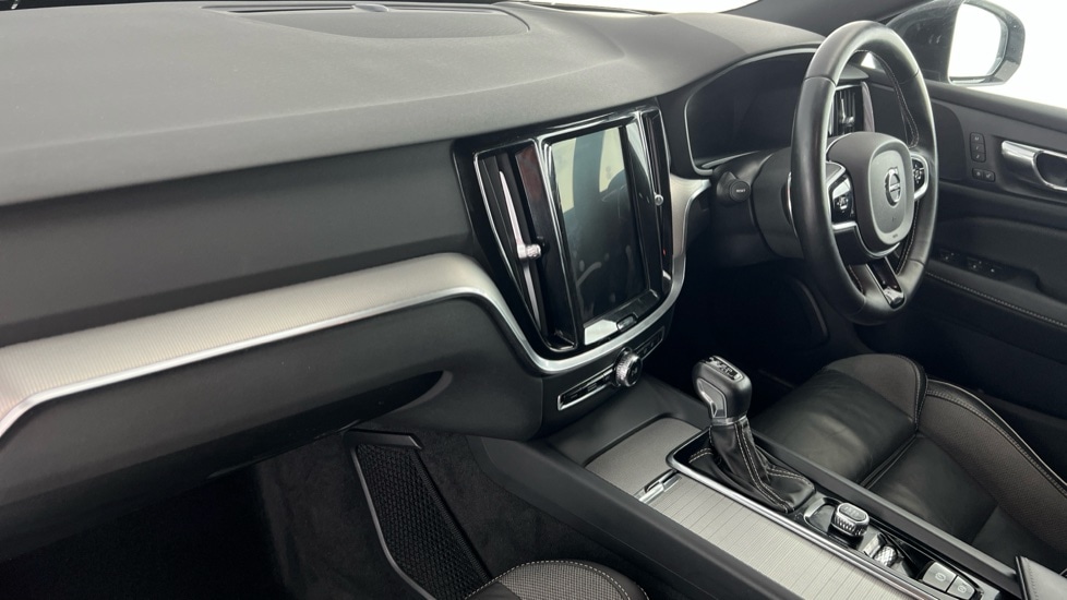 Used Volvo V60 2019 for sale - 76265502: Photo 10