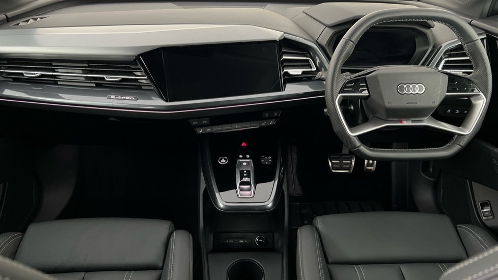 Used Audi Q4 e-tron 2025 for sale - 76874862: Photo 12
