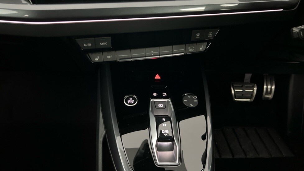 Used Audi Q4 e-tron 2025 for sale - 76874862: Photo 16