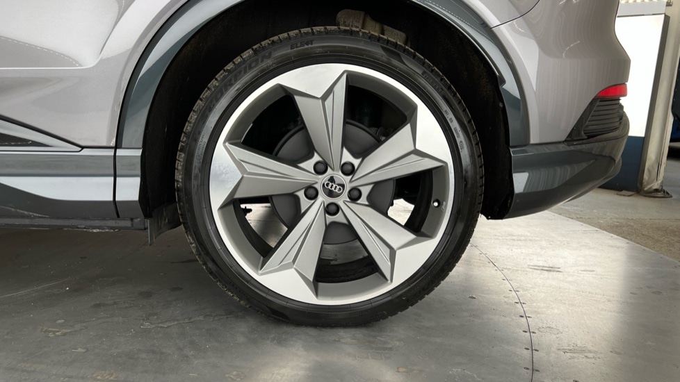 Used Audi Q4 e-tron 2025 for sale - 76874862: Photo 22