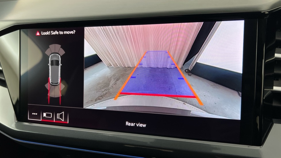 Used Audi Q4 e-tron 2025 for sale - 76874862: Photo 33