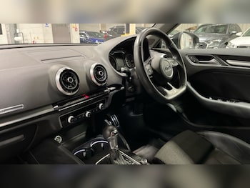 Used Audi A3 2018 for sale - 76044178: Photo 2