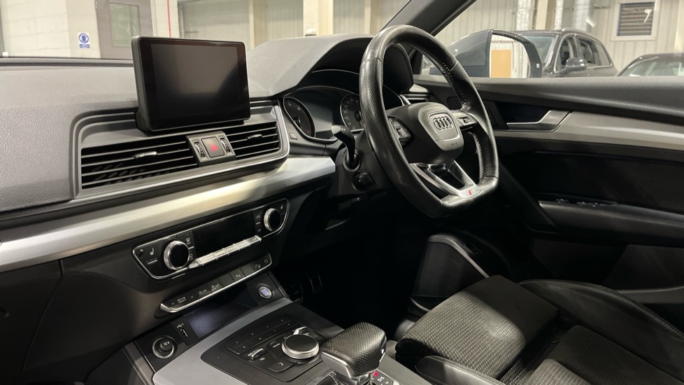 Used Audi Q5 2018 for sale - 76563890: Photo 2