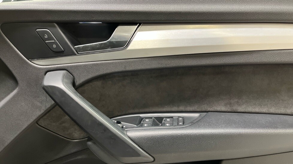 Used Audi Q5 2018 for sale - 76563890: Photo 28