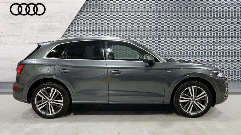 Used Audi Q5 2018 for sale - 76563890: Photo 4