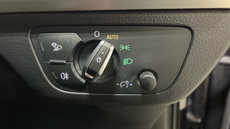 Used Audi Q5 2018 for sale - 76563890: Photo 43