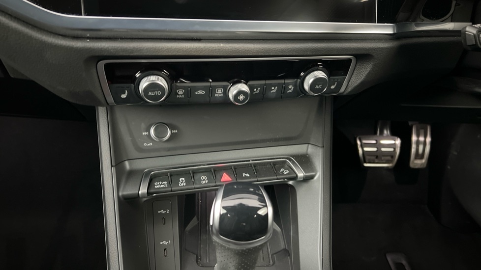 Used Audi Q3 2025 for sale - 76874642: Photo 16