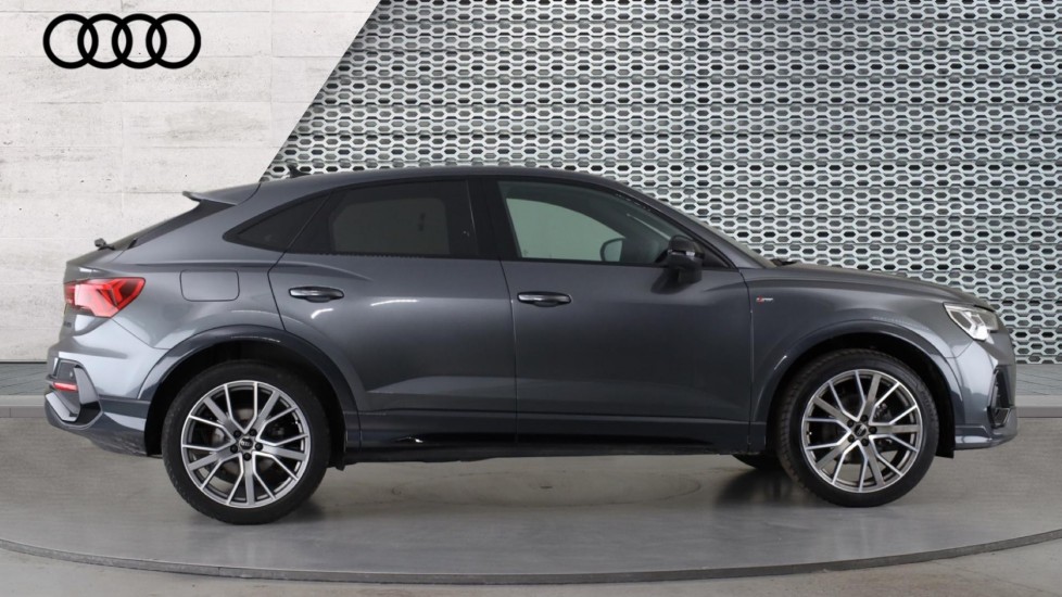 Used Audi Q3 2025 for sale - 76874642: Photo 4