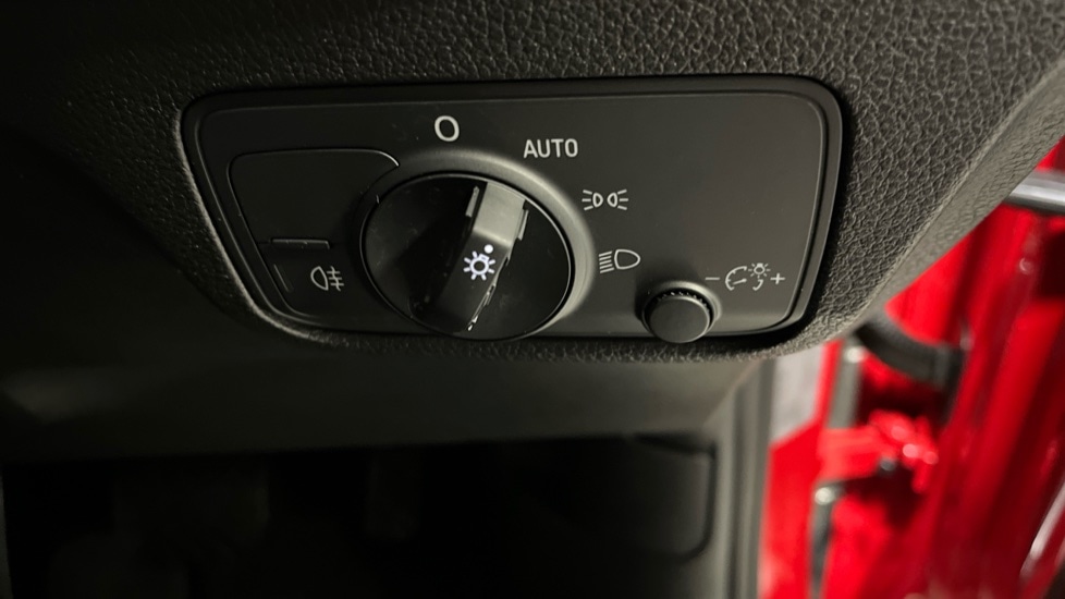 Used Audi Q2 2024 for sale - 76079221: Photo 51