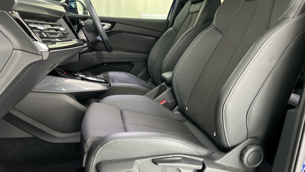 Used Audi Q4 e-tron 2022 for sale - 76873331: Photo 17