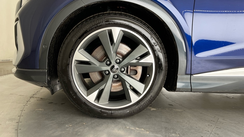 Used Audi Q4 e-tron 2022 for sale - 76873331: Photo 21