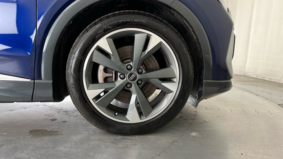 Used Audi Q4 e-tron 2022 for sale - 76873331: Photo 5