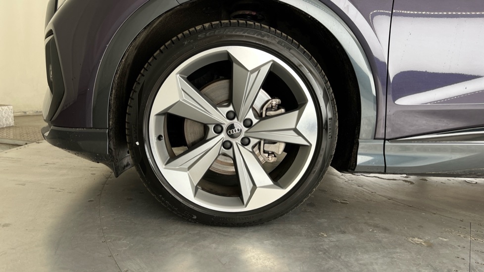 Used Audi Q4 e-tron 2025 for sale - 76874824: Photo 21