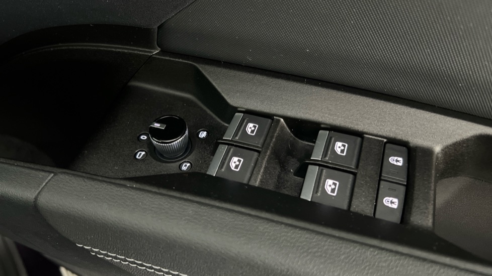 Used Audi Q4 e-tron 2025 for sale - 76874824: Photo 27