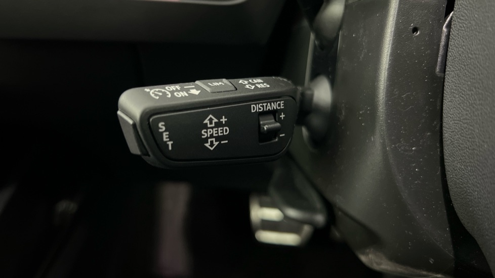 Used Audi Q4 e-tron 2025 for sale - 76874824: Photo 31