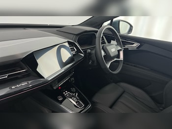 Used Audi Q4 e-tron 2025 for sale - 76873247: Photo