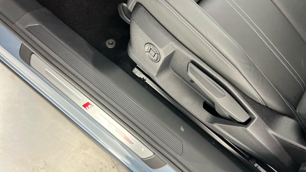 Used Audi Q4 e-tron 2025 for sale - 76873247: Photo 39