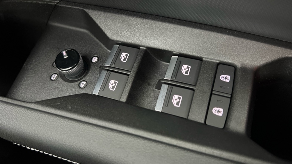 Used Audi Q4 e-tron 2025 for sale - 76873247: Photo 41