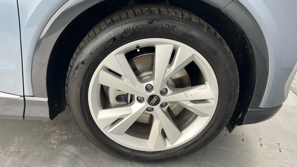 Used Audi Q4 e-tron 2025 for sale - 76873247: Photo 5