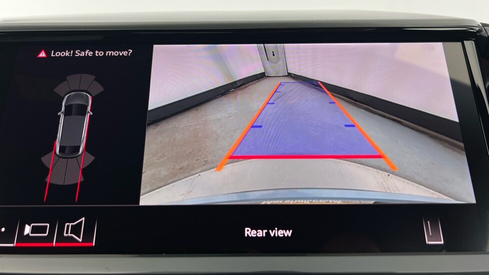 Used Audi Q4 e-tron 2025 for sale - 76873247: Photo 50