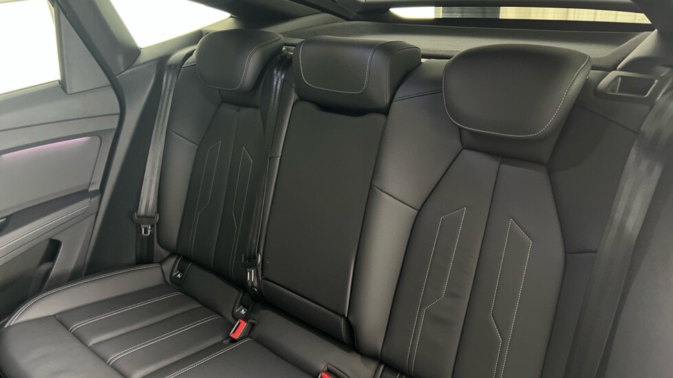 Used Audi Q4 e-tron 2024 for sale - 76172425: Photo 15