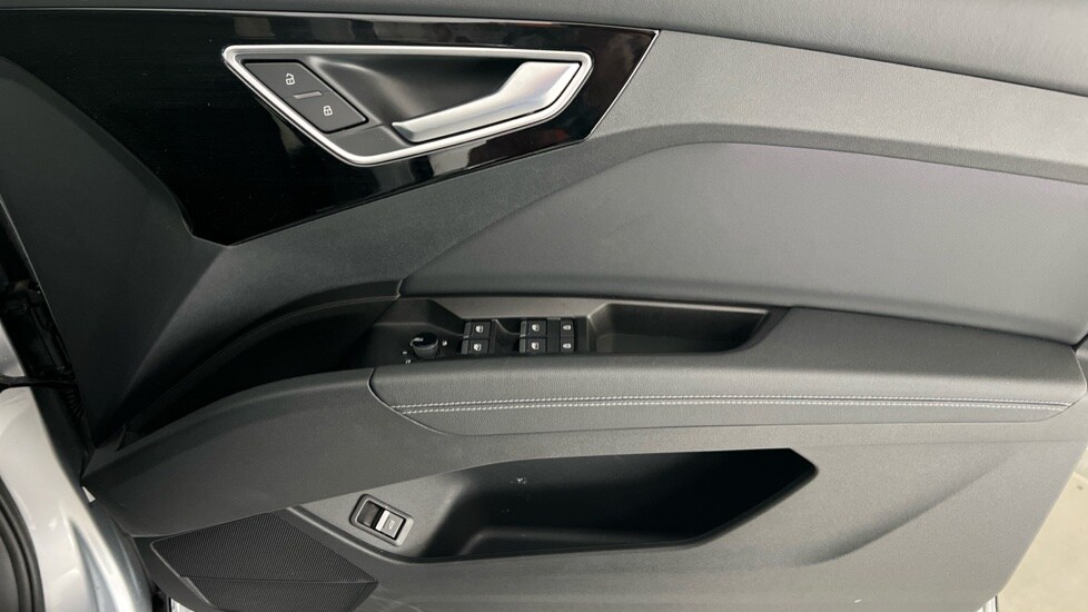 Used Audi Q4 e-tron 2024 for sale - 76172425: Photo 30