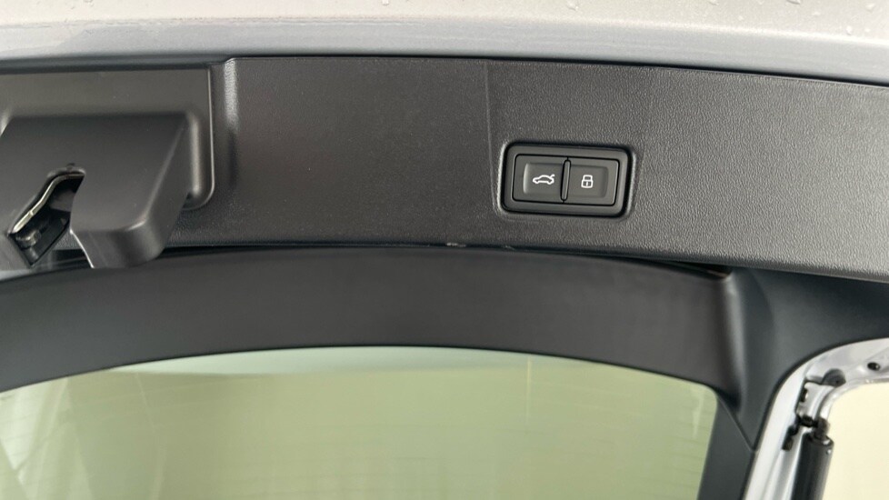 Used Audi Q4 e-tron 2024 for sale - 76172425: Photo 55