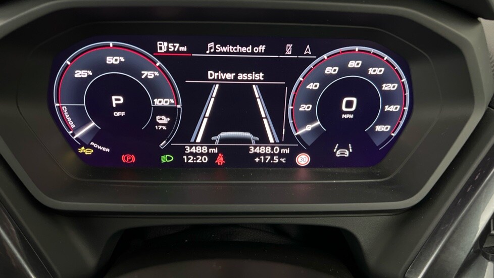 Used Audi Q4 e-tron 2025 for sale - 76609520: Photo 14