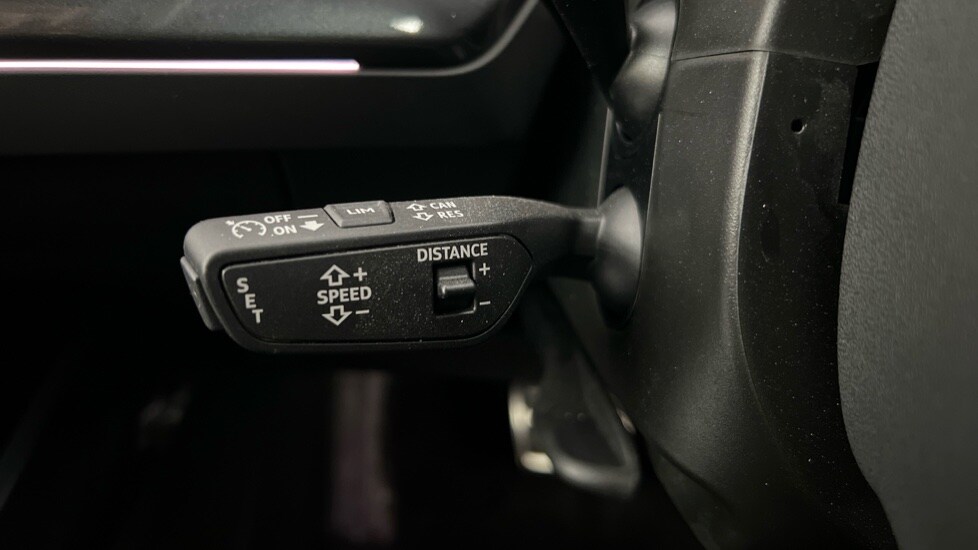 Used Audi Q4 e-tron 2025 for sale - 76609520: Photo 33