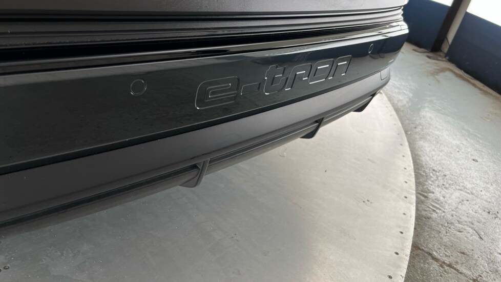 Used Audi Q4 e-tron 2025 for sale - 76609520: Photo 37