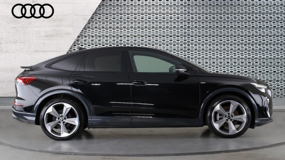 Used Audi Q4 e-tron 2025 for sale - 76609520: Photo 4