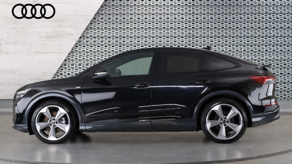 Used Audi Q4 e-tron 2025 for sale - 76609520: Photo 9