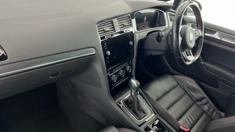 Used Volkswagen Golf 2019 for sale - 76458841: Photo 10