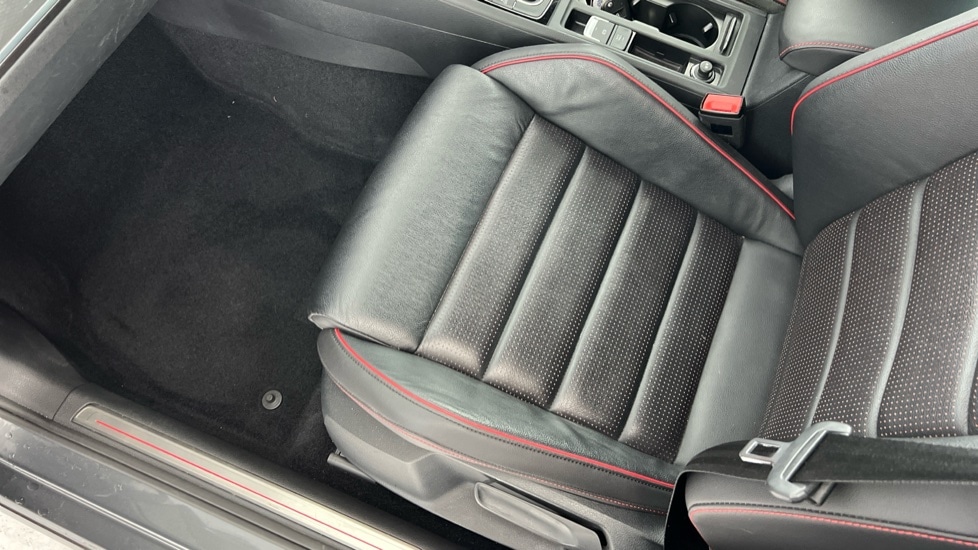 Used Volkswagen Golf 2019 for sale - 76458841: Photo 29