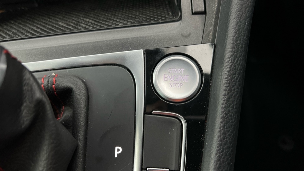 Used Volkswagen Golf 2019 for sale - 76458841: Photo 38