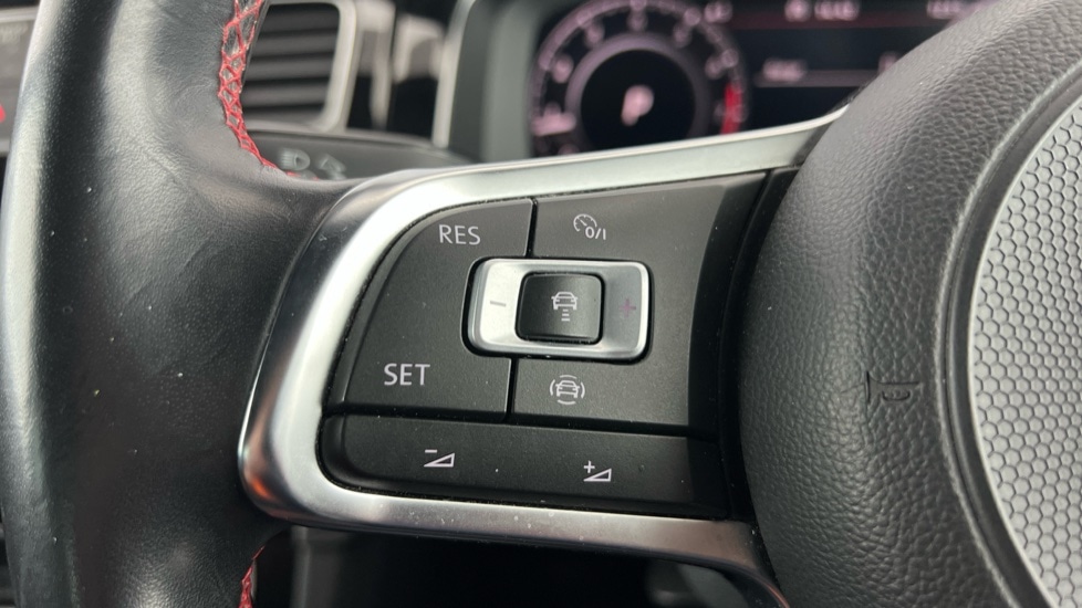 Used Volkswagen Golf 2019 for sale - 76458841: Photo 42