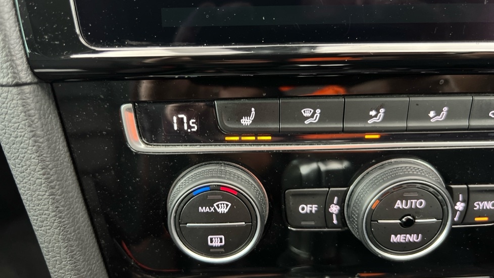 Used Volkswagen Golf 2019 for sale - 76458841: Photo 45